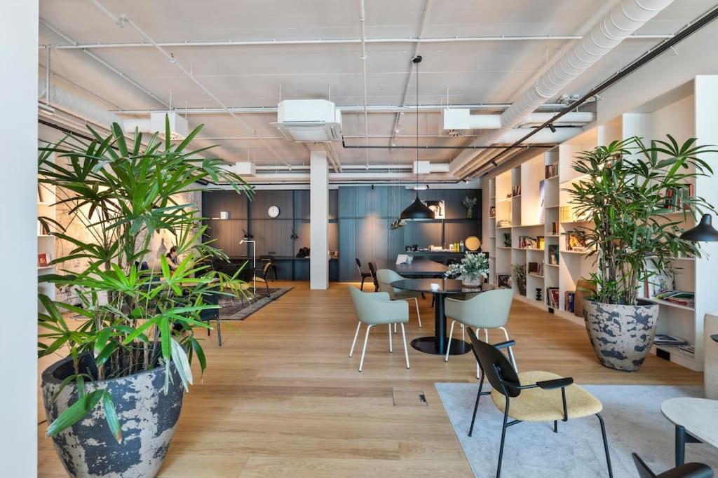 Design Apartment With Amazing View Over Wina Bagian luar foto